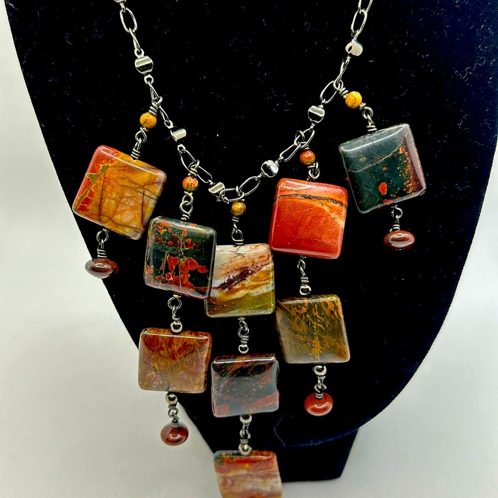 Multicolor stone necklace
